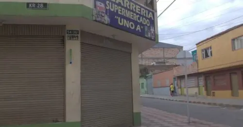CIGARRERIA SUPERMERCADO UNO A CIGARRERIA SUPERMERCADO UNO A